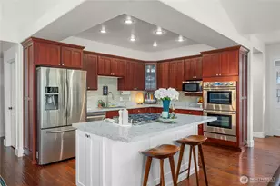 5129 W Tapps Dr E, Lake Tapps, WA 98391 - Photo 8