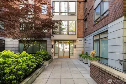 4547 8th Avenue NE #310, Seattle, WA 98105 - Photo 30