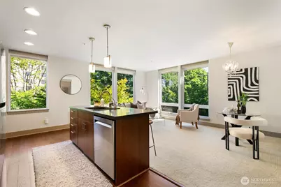 4547 8th Avenue NE #310, Seattle, WA 98105 - Photo 10