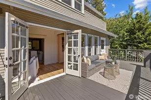 938 18th Ave E, Seattle, WA 98112 - Photo 12