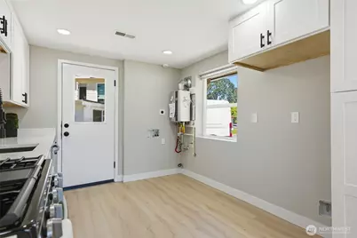 14402 Washington Avenue SW #3, Lakewood, WA 98498 - Photo 8