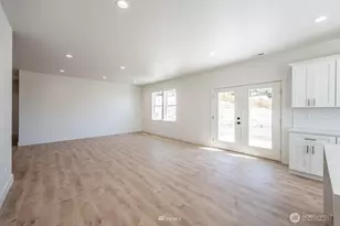 225 W Linden Ave, Moses Lake, WA 98837 - Photo 16