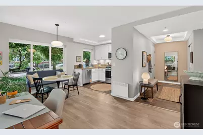 200 W Comstock Street #102, Seattle, WA 98119 - Photo 12