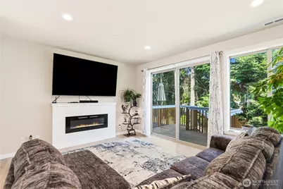 1013 105th Avenue Ct E, Edgewood, WA 98372 - Photo 4