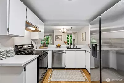 12727 NE 116th Lane #F7, Kirkland, WA 98034 - Photo 10