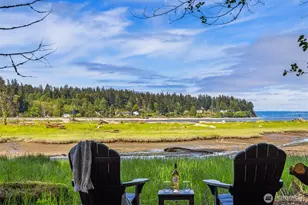 9720 NE Lofgren Rd, Bainbridge Island, WA 98110 - Photo 2