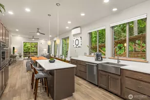 9720 NE Lofgren Rd, Bainbridge Island, WA 98110 - Photo 14