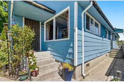 2423 Chestnut Street, Everett, WA 98201 - Photo 2