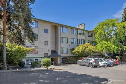 9512 1st Avenue NE #204, Seattle, WA 98115 - Photo 1