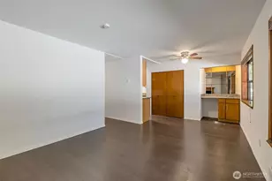 9512 1st Ave NE, Seattle, WA 98115 - Photo 6
