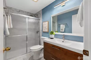 3815 131st Ln SE, Bellevue, WA 98006 - Photo 16