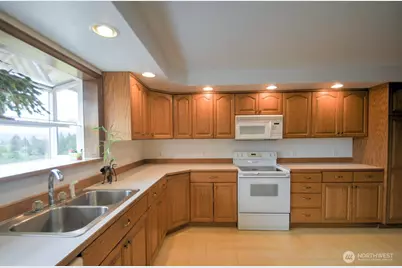77 Rue Creek Road, Menlo, WA 98577 - Photo 12