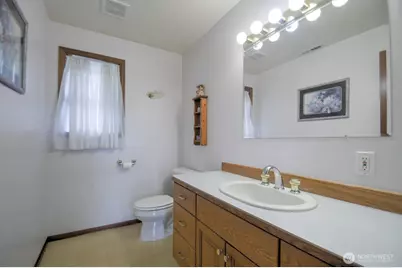 77 Rue Creek Road, Menlo, WA 98577 - Photo 16