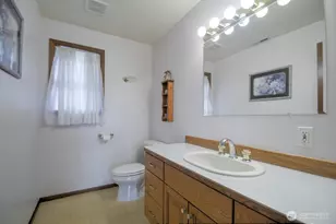 77 Rue Creek Rd, Menlo, WA 98577 - Photo 16