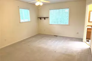 11519 SE 248th St, Kent, WA 98030 - Photo 12