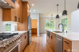 781 W Clear Lake Dr, Shelton, WA 98584 - Photo 8