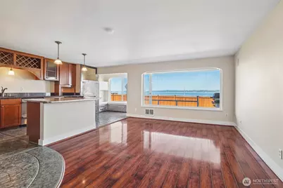 28120 Redondo Beach Drive S #108, Des Moines, WA 98198 - Photo 2