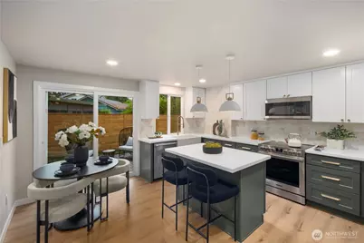 12520 24th Avenue NE, Seattle, WA 98125 - Photo 10