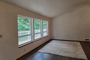 384 Selkirk Dr, Camano Island, WA 98282 - Photo 8