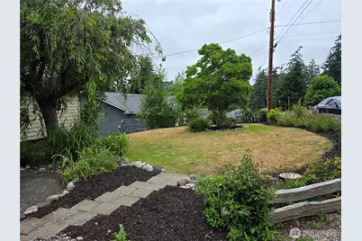 384 Selkirk Drive, Camano Island, WA 98282 - Photo 4