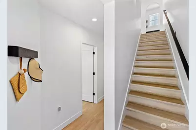 4113 Chilberg Avenue SW #B, Seattle, WA 98116 - Photo 6