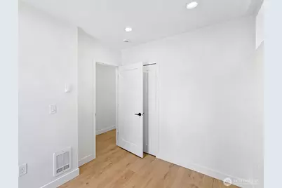 4113 Chilberg Avenue SW #B, Seattle, WA 98116 - Photo 30