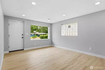 14402 Washington Avenue SW #4, Lakewood, WA 98498 - Photo 8