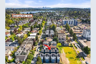 8863 Midvale Avenue N #A, Seattle, WA 98103 - Photo 38