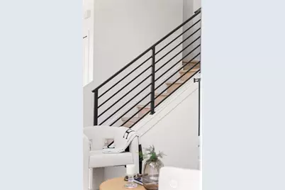 8863 Midvale Avenue N #A, Seattle, WA 98103 - Photo 12