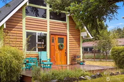 745 Larson Street #B, Friday Harbor, WA 98250 - Photo 2