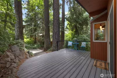 11706 36th Avenue NE, Seattle, WA 98125 - Photo 8