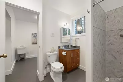 11706 36th Avenue NE, Seattle, WA 98125 - Photo 20