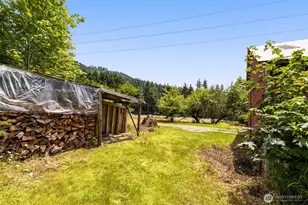 10911 Renton Issaquah Rd SE, Issaquah, WA 98027 - Photo 16