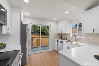 1710 SW 106 Street, Seattle, WA 98146 - Photo 16