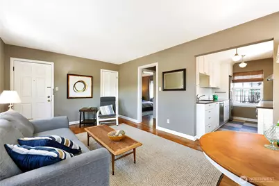 7900 Ashworth Avenue N #7, Seattle, WA 98103 - Photo 14