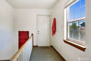 7900 Ashworth Ave N, Seattle, WA 98103 - Photo 2