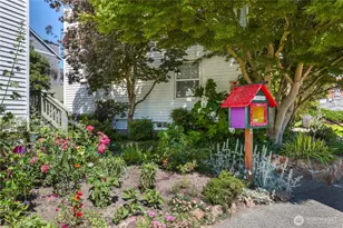 7900 Ashworth Ave N, Seattle, WA 98103 - Photo 20