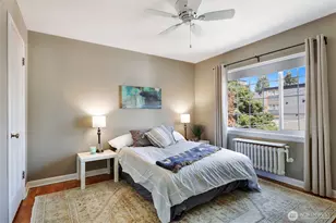 7900 Ashworth Ave N, Seattle, WA 98103 - Photo 16