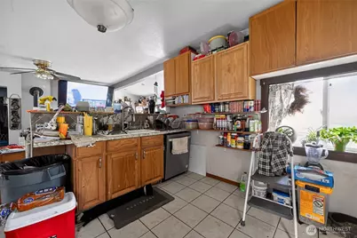 207 W Montana Avenue, Roslyn, WA 98941 - Photo 12