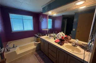 3010 W Peninsula Dr, Moses Lake, WA 98837 - Photo 8