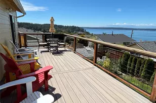 317 Melissa St, Camano Island, WA 98282 - Photo 4