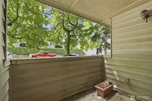 9512 1st Ave NE, Seattle, WA 98115 - Photo 22