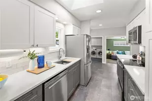 11202 Marine View Dr SW, Seattle, WA 98146 - Photo 12