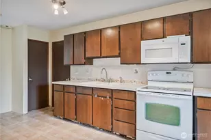 3257 Pine St, Longview, WA 98632 - Photo 8