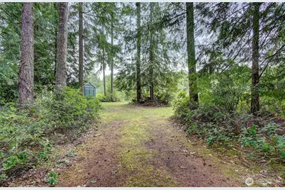 224 Riverview Drive, Castle Rock, WA 98611 - Photo 10