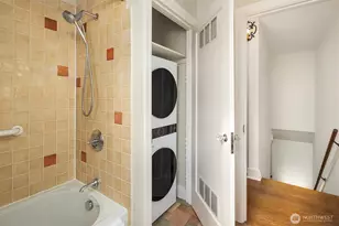 2205 Bigelow Ave N, Seattle, WA 98109 - Photo 24