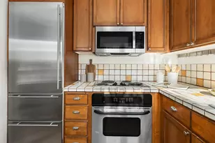 2205 Bigelow Ave N, Seattle, WA 98109 - Photo 12