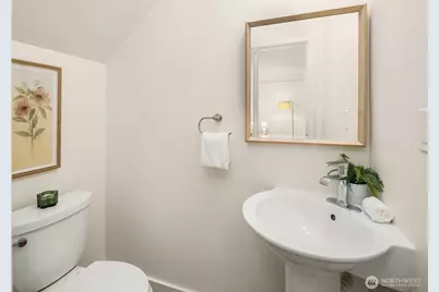 2205 Bigelow Avenue N #6, Seattle, WA 98109 - Photo 16