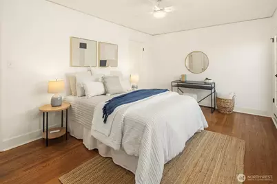 2205 Bigelow Avenue N #6, Seattle, WA 98109 - Photo 18