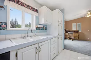 3908 Holtzheimer Trail, Blaine, WA 98230 - Photo 12